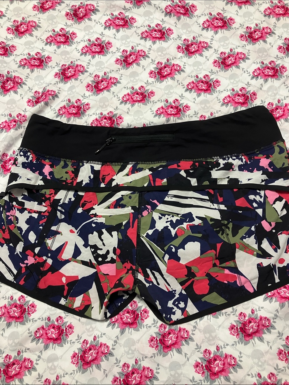 Lululemon Speed Short 2.5” Sz 10 in Pop Cut Boom Juice Multi/Black - Picture 5 of 12